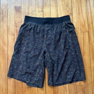 Lululemon T.H.E. Black Speckled Drawstring Shorts Linerless Men’s M 10” inseam
